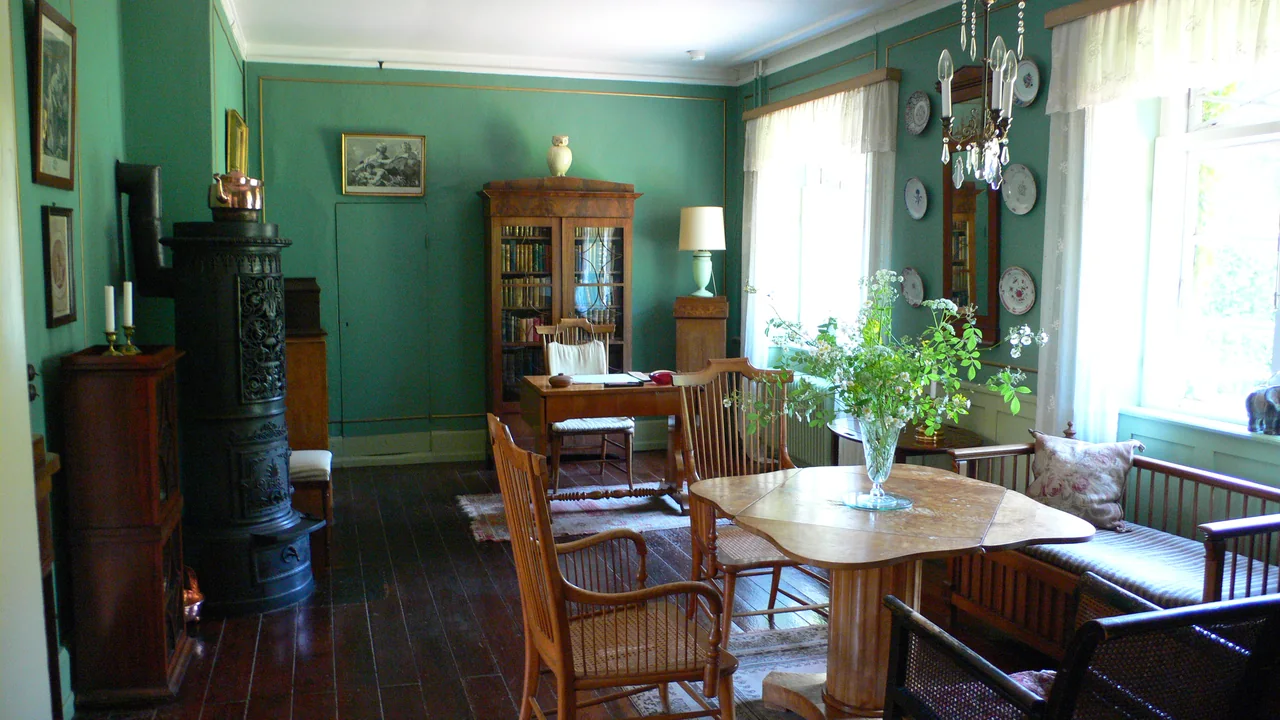 Traditional, transitional and classic
